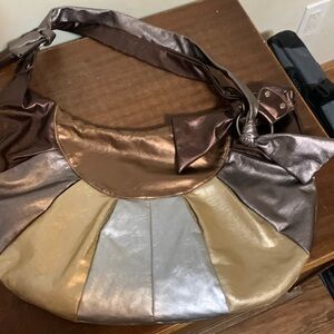 Unbranded purse looks like it has never been used*